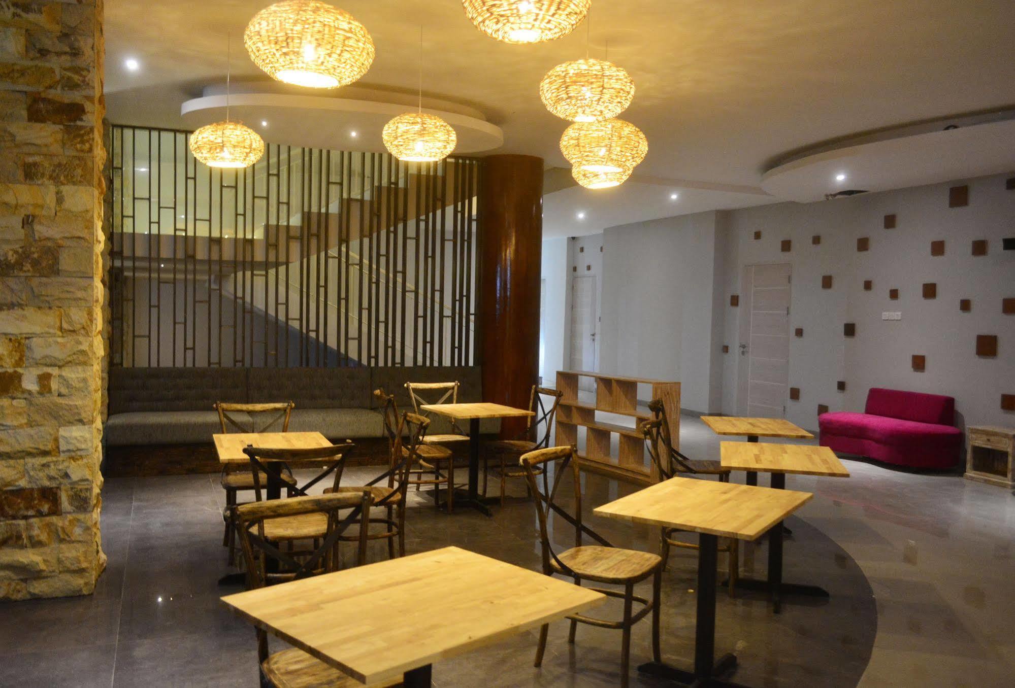 The Salak Style Hotel Denpasa Buitenkant foto