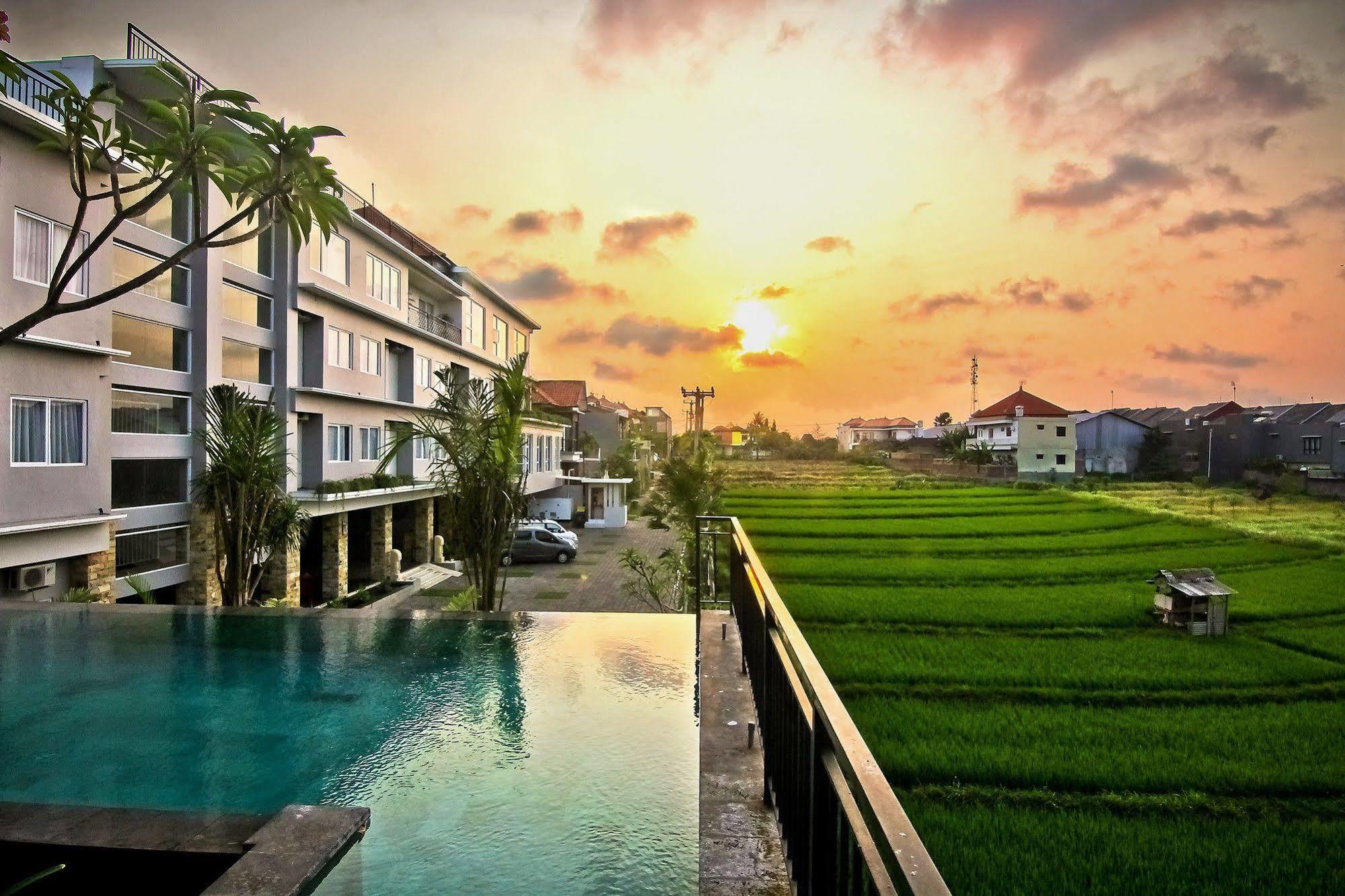 The Salak Style Hotel Denpasa Buitenkant foto